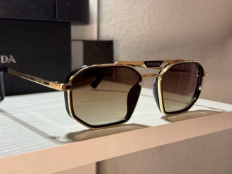 Women sunglasses