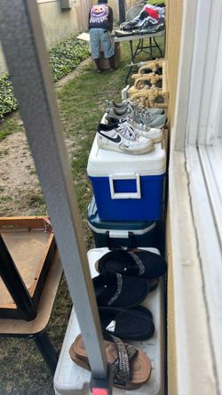 Used shoes and sandals