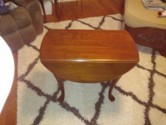 Mid century drop leaf side table