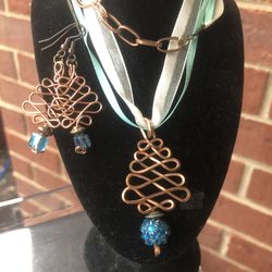 Christmas Tree  Necklace And Earrings