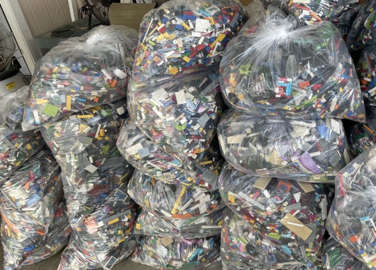 Huge Lego 10 Pound Bag Of Random Mixed Legos