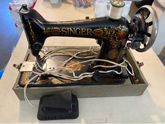 Vintage Singer Sewing Machines