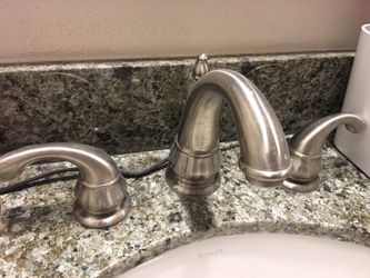 Price Pfister Treviso Widespread Faucet