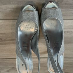 Woman Heel Size 10