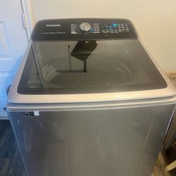 Samsung Washer really great conditions  Works great  Delivery&instalation available 