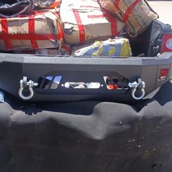 BRAND NEW Modular Front Bumper WITH WINCH PLATE Compatible with 2O18 TO 2O2O Ford F15O 3-Piece
FITMENT VERY AGGRESSIVE LOOK COME WITH ALL HARDWARE AND