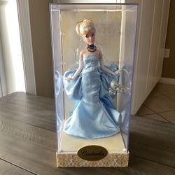Disney Princess Designer Collection Cinderella 
