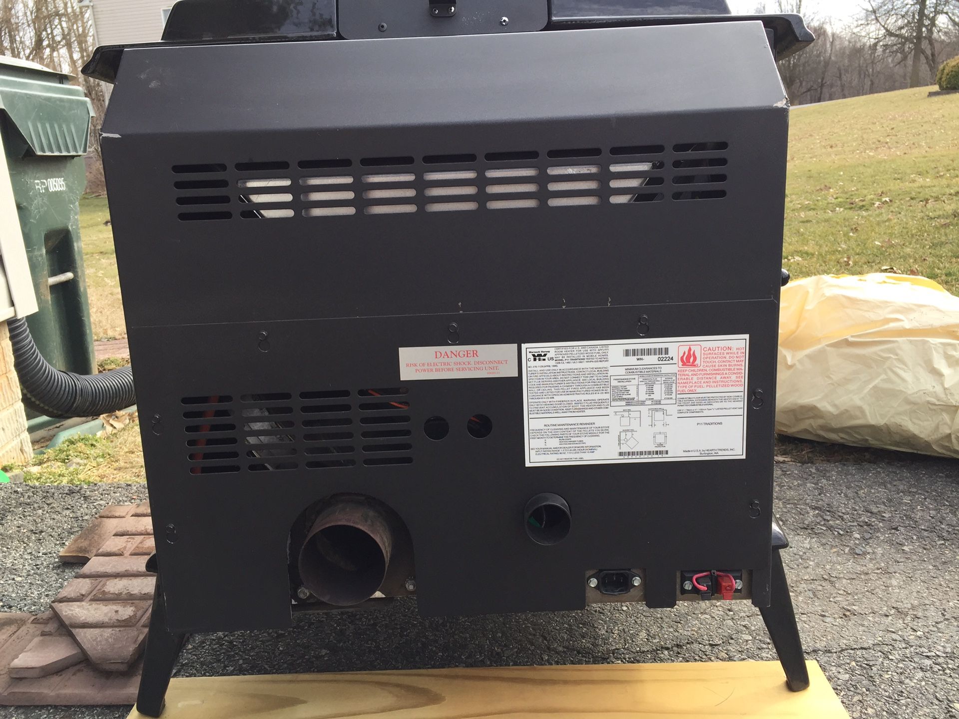 Whitfield Traditions Pellet Stove P11 / T300P for Sale in Elkton, MD