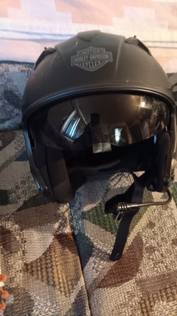 Harley Davidson Helmet With Phone Setup