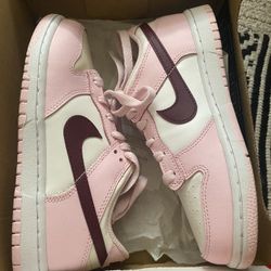 Nike Dunk Low