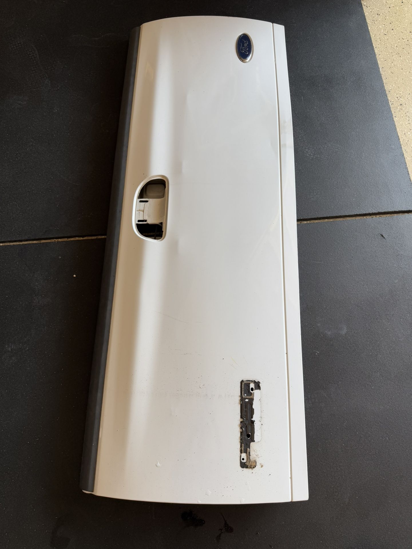 2002 F350 Tailgate