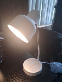 Led desk lamp