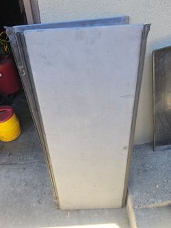 Chevy avalanche back lid cover