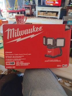 Milwaukee Flood Light