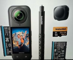 8K Insta360 Action Cam X-5 BUNDLE comes with “Essentials Bundle” + BONUS 256 GIG SD CARD and TWO BATTERIES