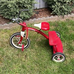 Red Tricycle 