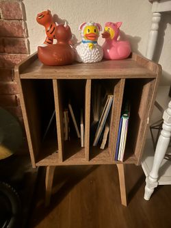 Record stand