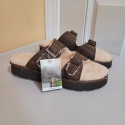 BEARPAW Women's Slide Sandal / Slipper Shoes.