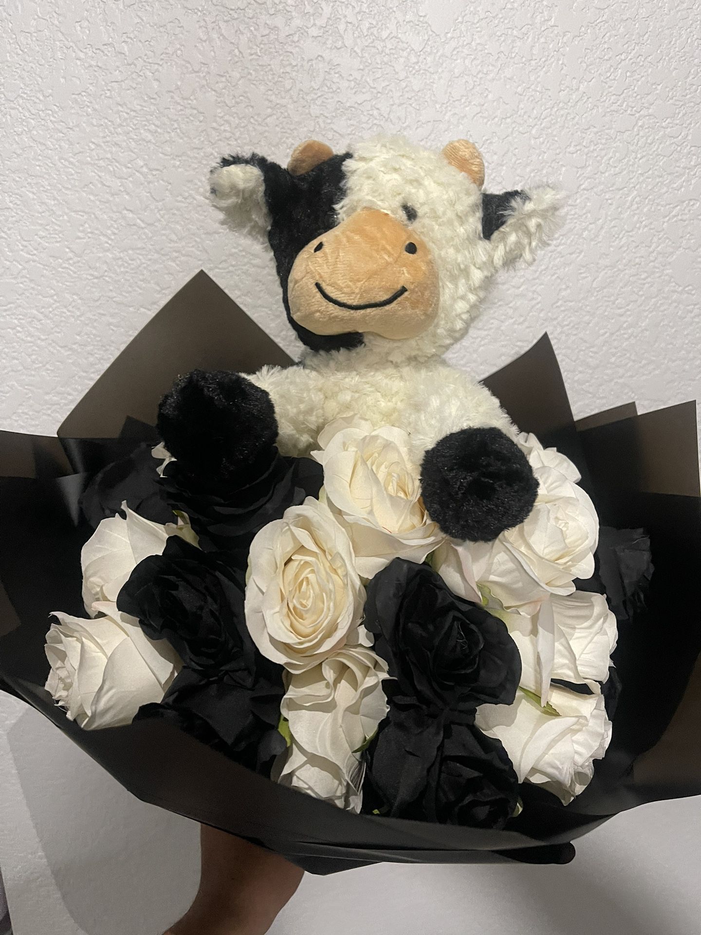 Forever Flowers Artificial Bouquet (24 Black / White Medium Roses & Cow Stuffed Animal)