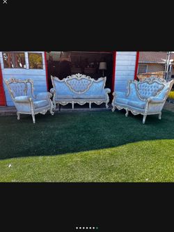 Baroque Style Sofa and Chairs Living Room Set