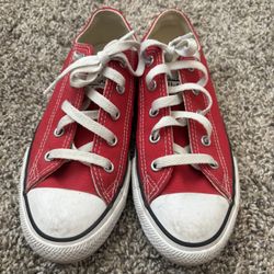 Converse low top size 2