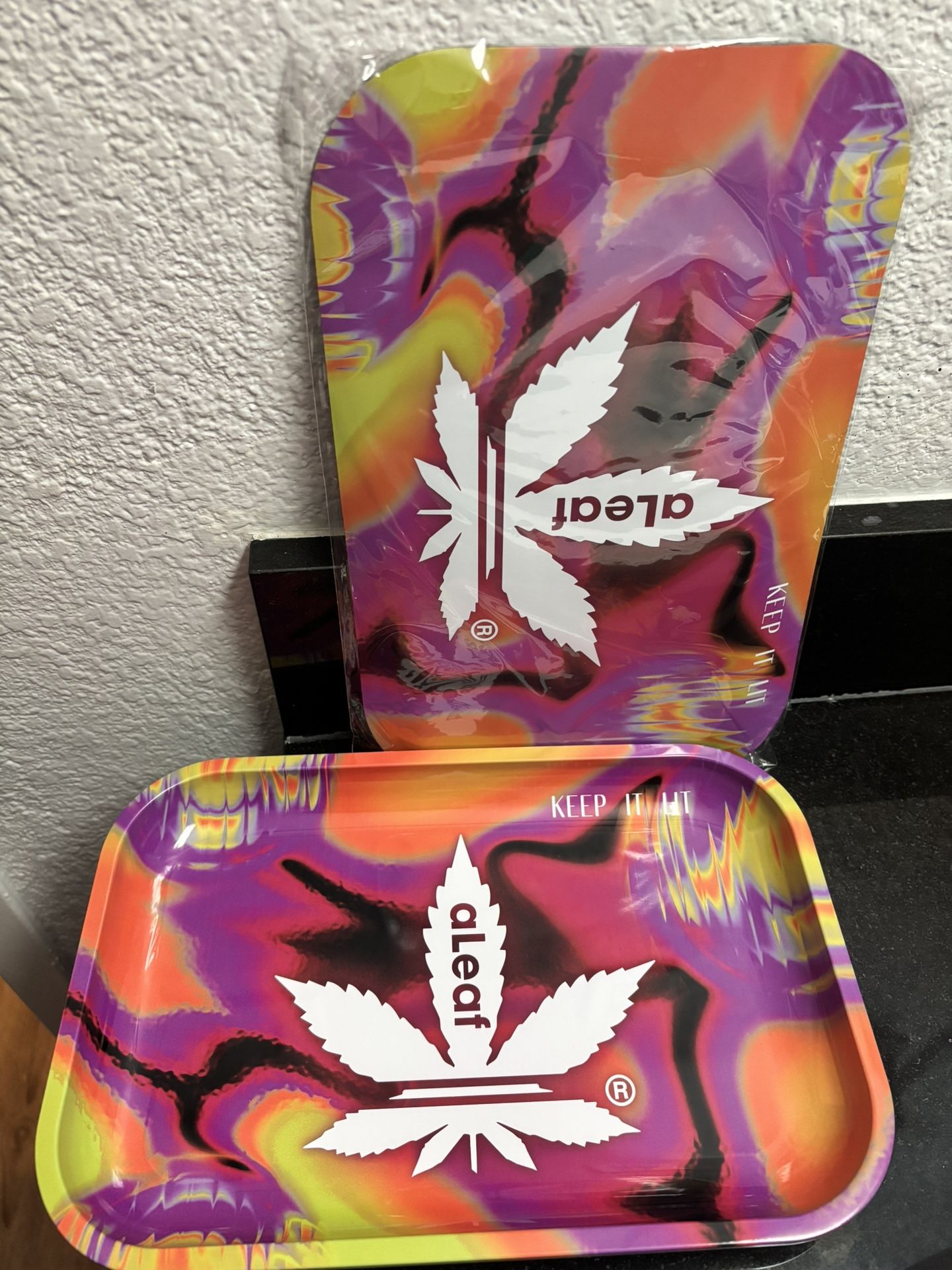 SMOKERS TRAY
