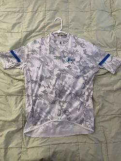 Veneto Men’s Cycling Kit. Jersey L. Bib M.