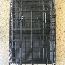Medium dog crate great Condition!!