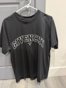 Black givenchy tshirt