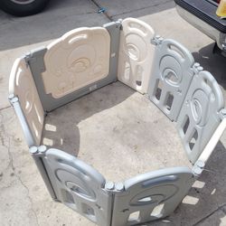 KID'S PLAYPEN