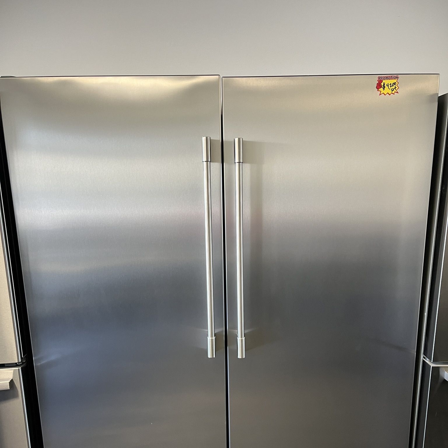 ‼️‼️ Frigidaire 66” Columns Freezer And Refrigerator 33” Column Stainless Steel ‼️‼️‼️