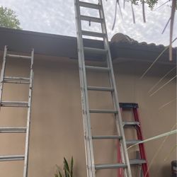 Aluminum  Ladder  24ft