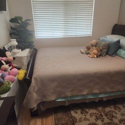 Queen Sleigh Bed