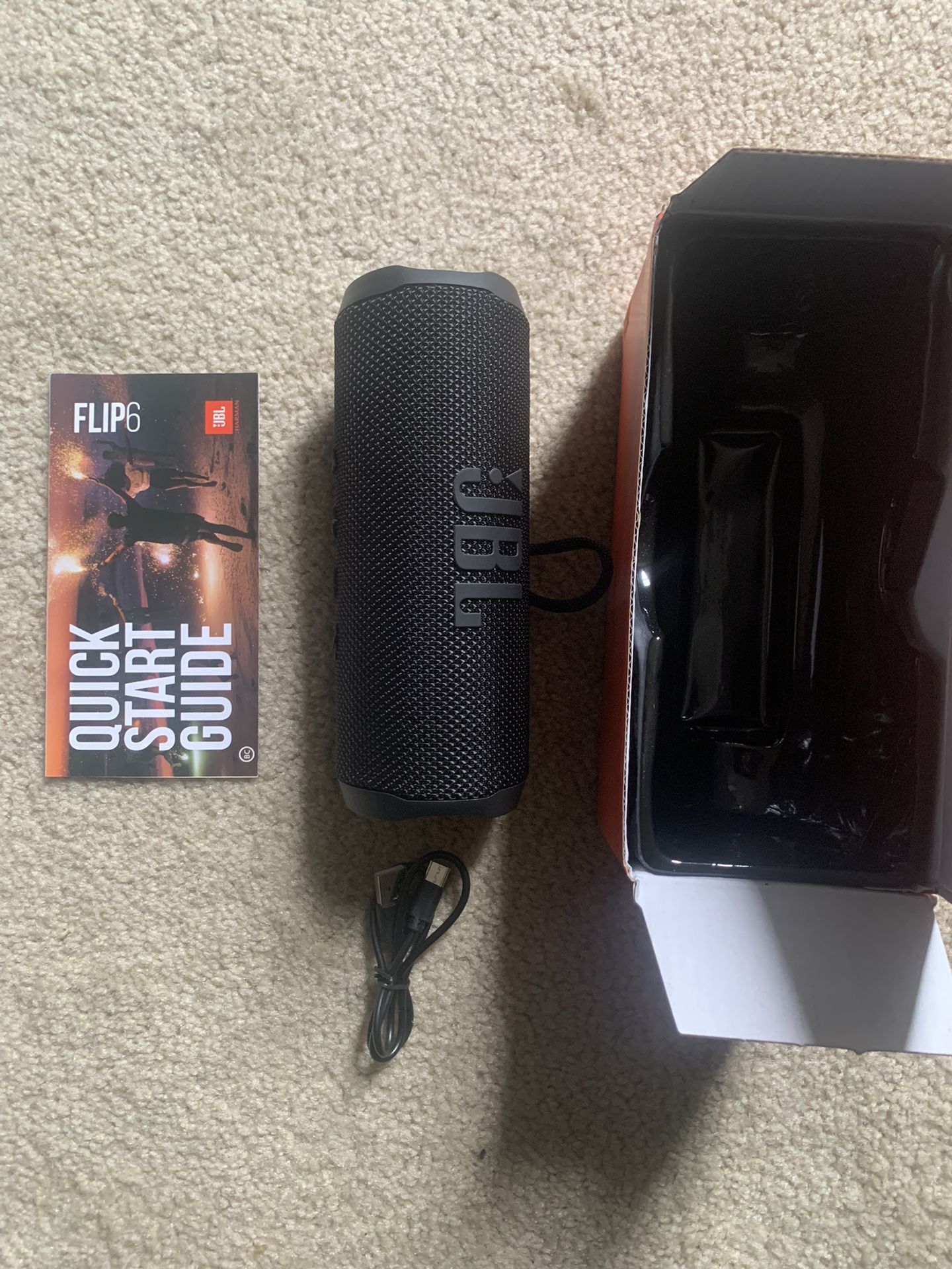 JBL Flip 6 bluetooth speaker (Black)