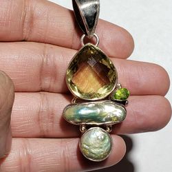 Sterling Silver Multi Stones Pendant/locket 