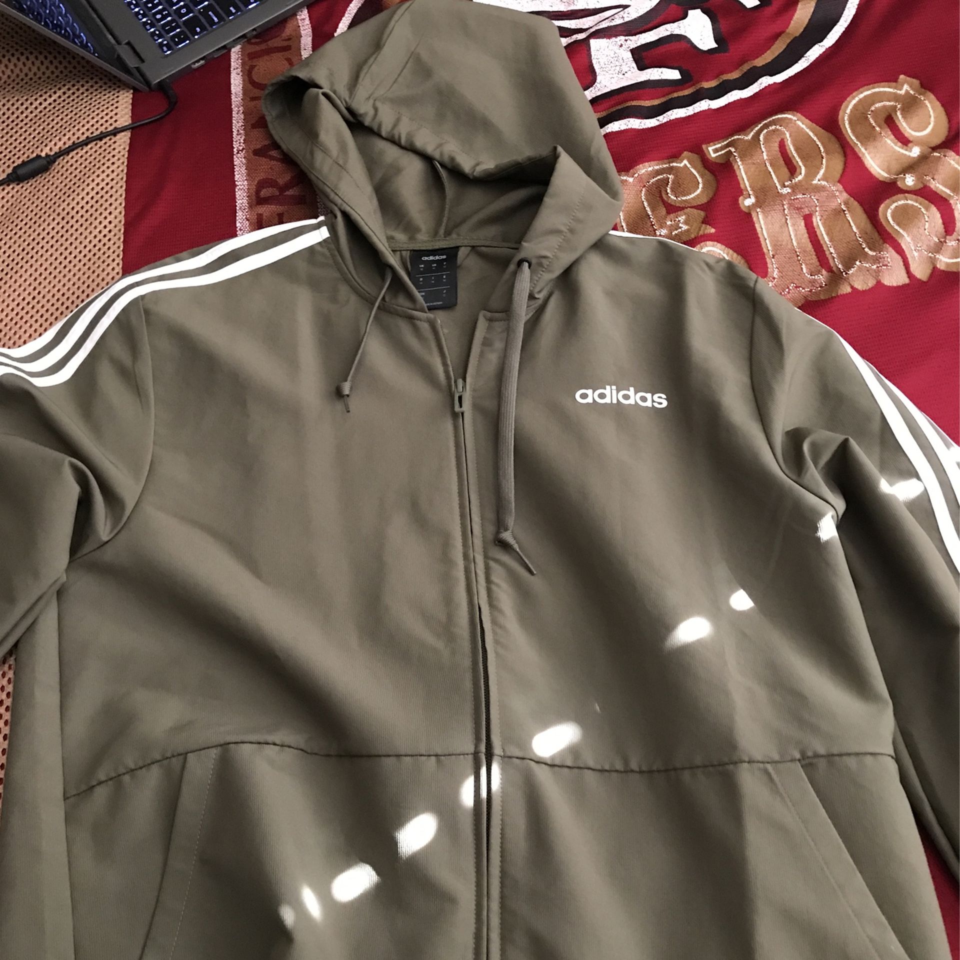 Adidas Exclusive Windbreaker Jacket 