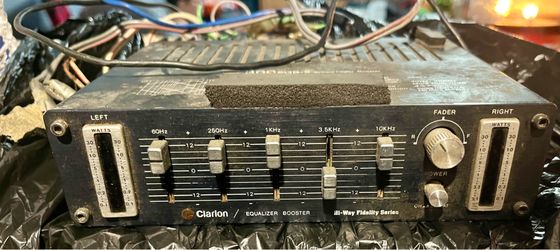 Clarion 300 EQB-2 Equalizer Booster untested