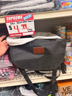 Pet booster seat