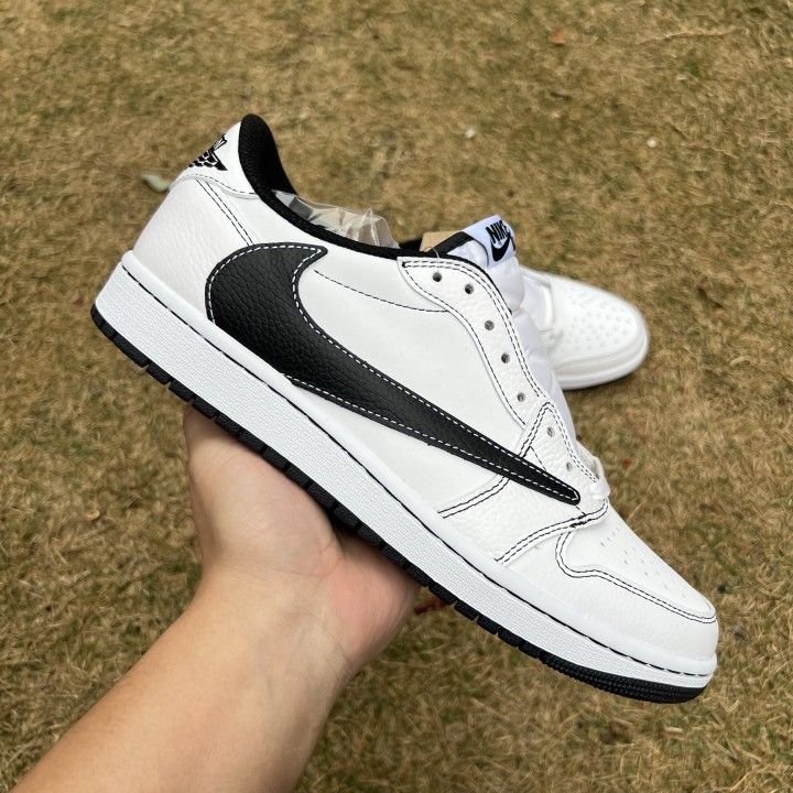 ππ§lπ² π«ππ©lπ² π¨π§ π G@ππΌπ½π€π’ππ€π¬.ππππ‘ AJ 1 travis scott