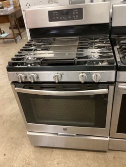 GE 30 in. 5 Burners Gas Stove