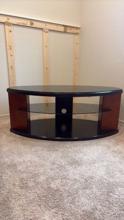 Entertainment center