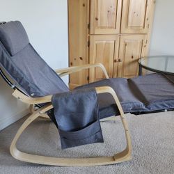 Rare Find Rocking Chair Recliner NINGBO HOOYA California  Industrial Modern Home Furniture Decor 34" Tall.