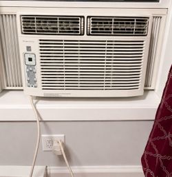 Frigidaire Window Air Conditioner