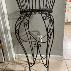 Plant stand