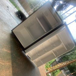 Mini Fridge 