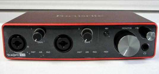 FOCUSRITE SCARLETT 4i4 3RD. GENERATION AUDIO INTERFACE