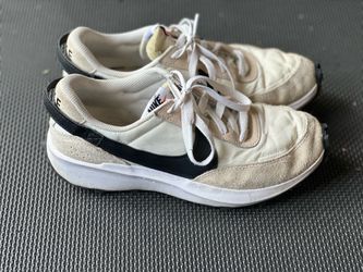 Nike Waffle Debut - Women’s size 8