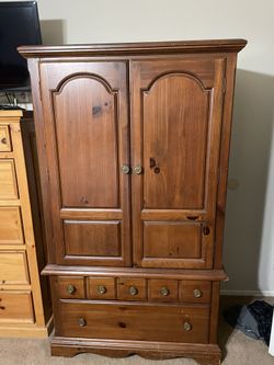 Dresser Armoir