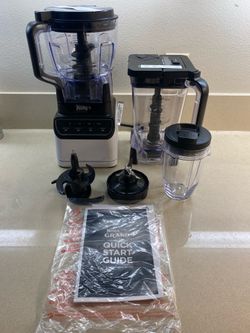 White Ninja Grand 1200 blender set