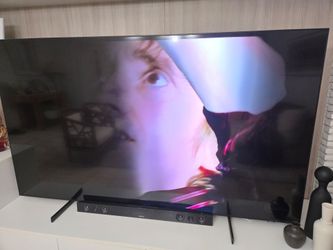 Damaged 85 inch Samsung LED Screen TV